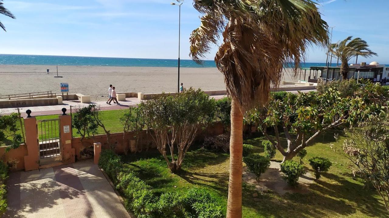 Atractivo Apartamento En La Playa Con Parking Рокетас-де-Мар Экстерьер фото